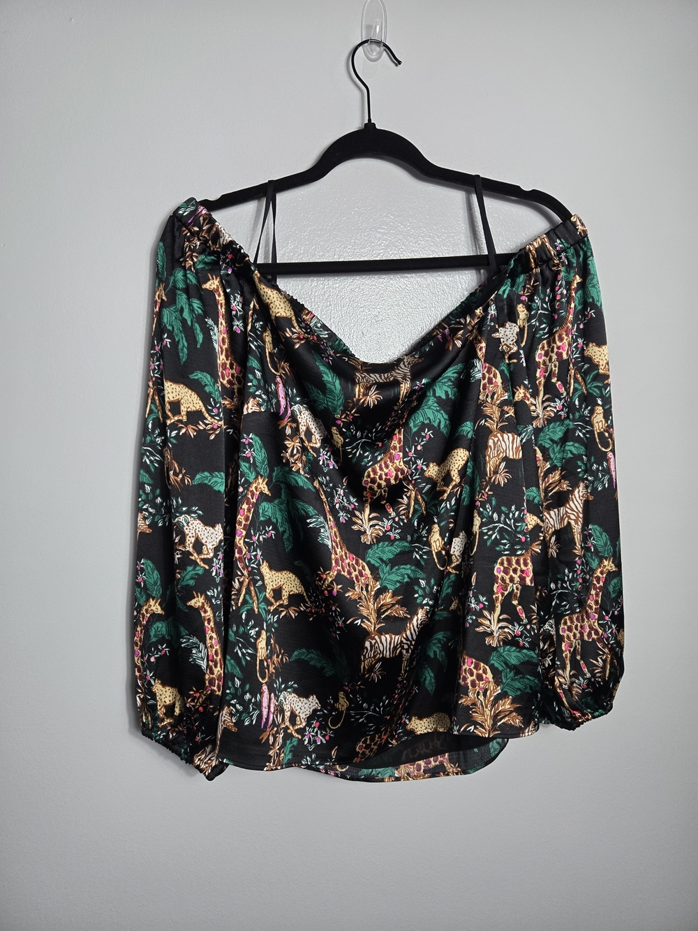 Lilly Pulitzer Safari Jungle Giraffe Leopard Off Shoulder Satin Blouse Top XL - Picture 5 of 15
